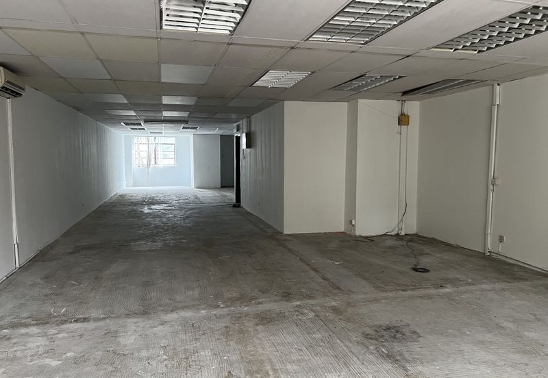 Sunway 3 Storey Shop Facing The Main Road Sale RM2.3m Jalan PJS 8/8 Sunway Mentari