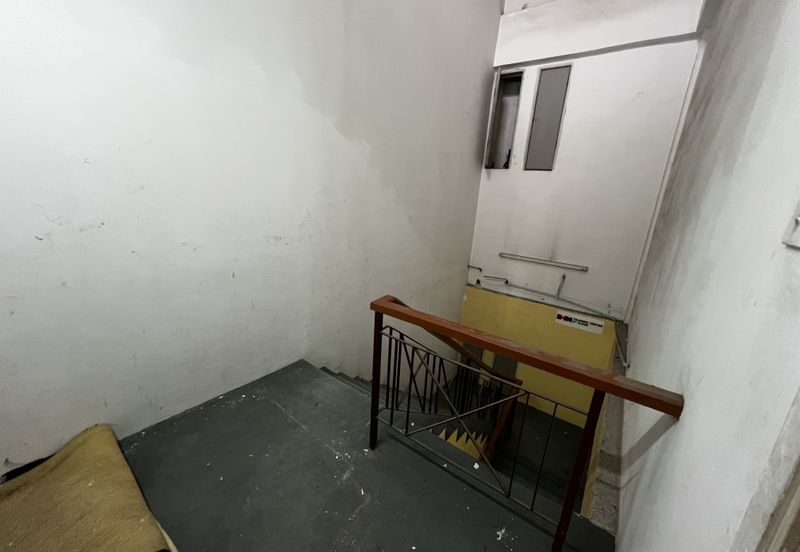 Sunway 3 Storey Shop Facing The Main Road Sale RM2.3m Jalan PJS 8/8 Sunway Mentari