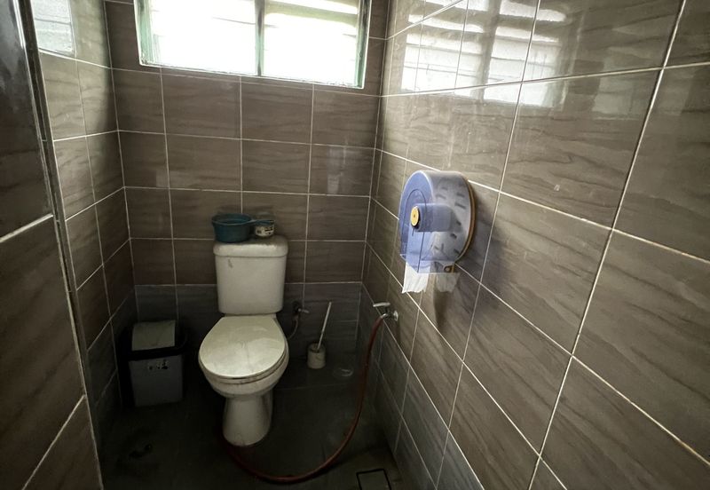 Sunway 3 Storey Shop Facing The Main Road Sale RM2.3m Jalan PJS 8/8 Sunway Mentari