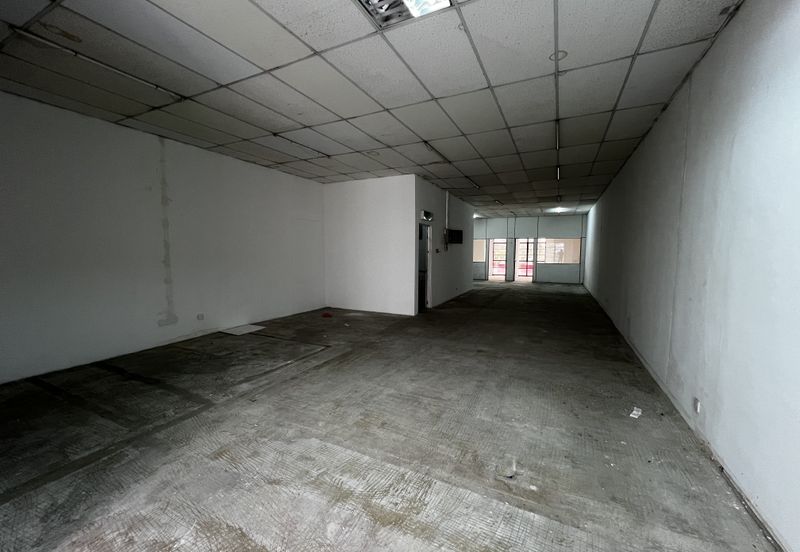 Sunway 3 Storey Shop Facing The Main Road Sale RM2.3m Jalan PJS 8/8 Sunway Mentari