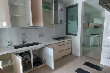 The Villa @ Serai Saujana / Villa Serai Saujana