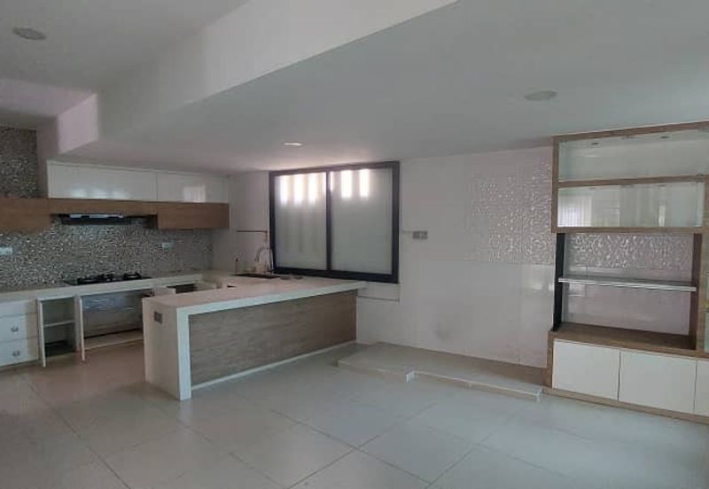 The Villa @ Serai Saujana / Villa Serai Saujana