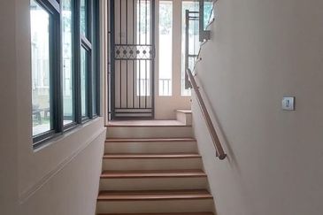 The Villa @ Serai Saujana / Villa Serai Saujana