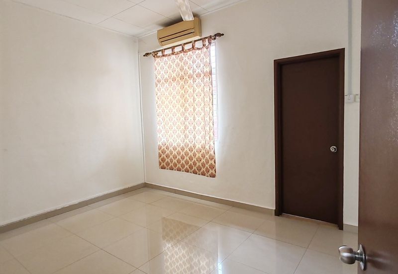 Canal Gardens, Kota Kemuning