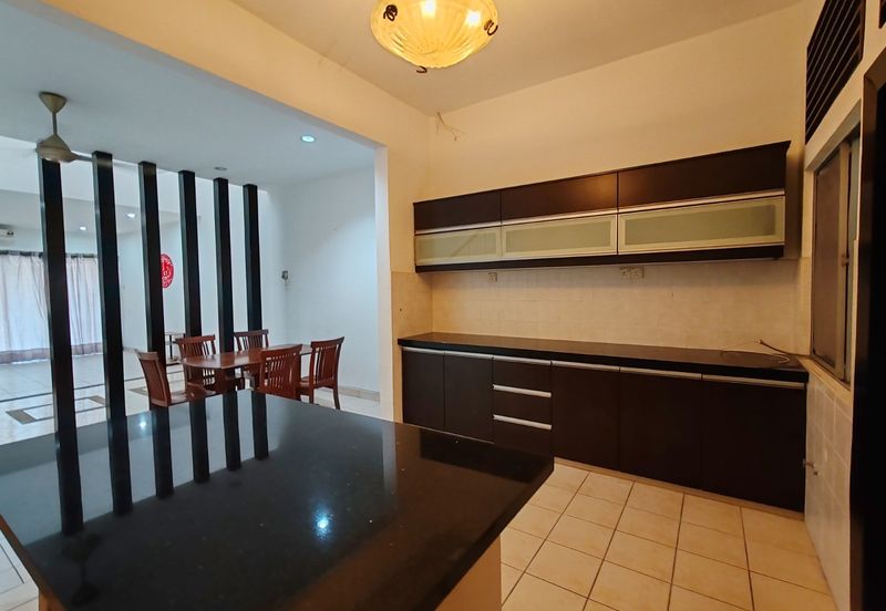 Canal Gardens, Kota Kemuning