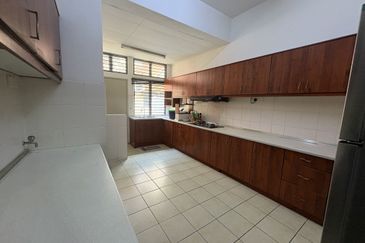 Canal Gardens, Kota Kemuning