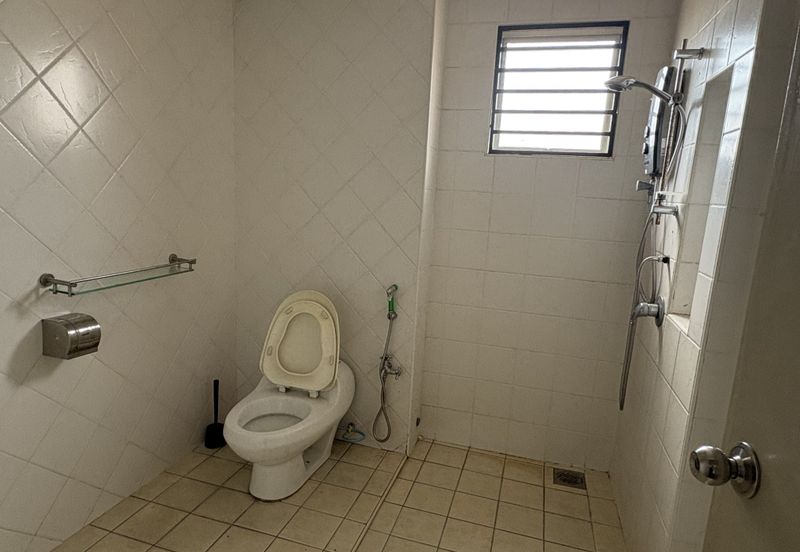 Canal Gardens, Kota Kemuning