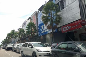 3 Storey Corner @ Sutera Square Taman Sutera Utama