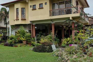 [Large Land] 2sty Bungalow 15000sf Kota Damansara Petaling Jaya