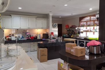 [Large Land] 2sty Bungalow 15000sf Kota Damansara Petaling Jaya