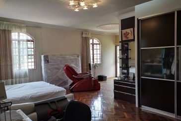 [Large Land] 2sty Bungalow 15000sf Kota Damansara Petaling Jaya