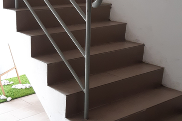 JALAN CEMERLANG 4( BANTING BUSINESS CENTRE