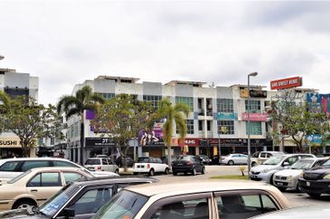 JALAN CEMERLANG 4( BANTING BUSINESS CENTRE