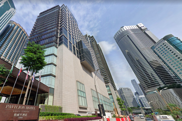 Pavilion Tower - walk to MRT