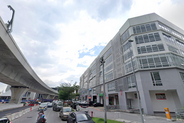 Jalan Ipoh - main road, next to MRT/KTM  