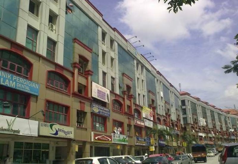 Pelangi Square- main road, MRT, 6 storeys, lift