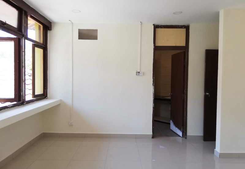 Jln Damai-15000sf land (Office/School) Refurbished