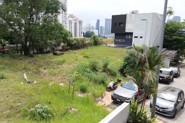 Casa Limini, Seputeh -  Gate, Hilltop, nice view 