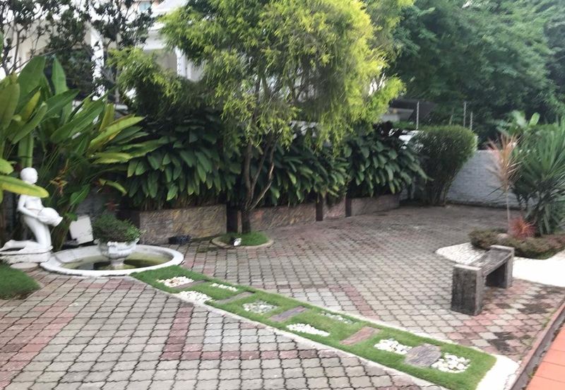 Titiwangsa-21Ksf land/park 20 cars (office/school)