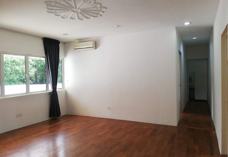 Titiwangsa-21Ksf land/park 20 cars (office/school)