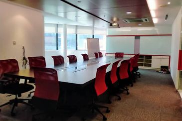 [LRT] UOA 2 - Furnished, walk to Pavilion, KLCC 