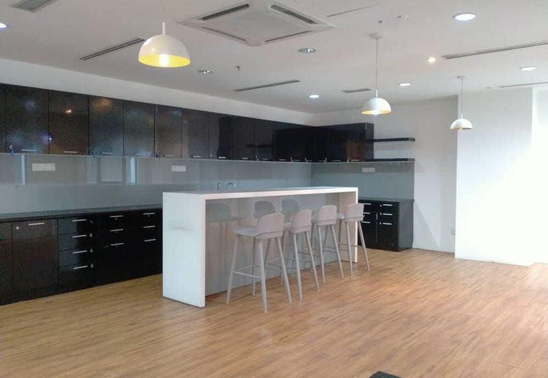 [LRT] UOA 2 - Furnished, walk to Pavilion, KLCC 