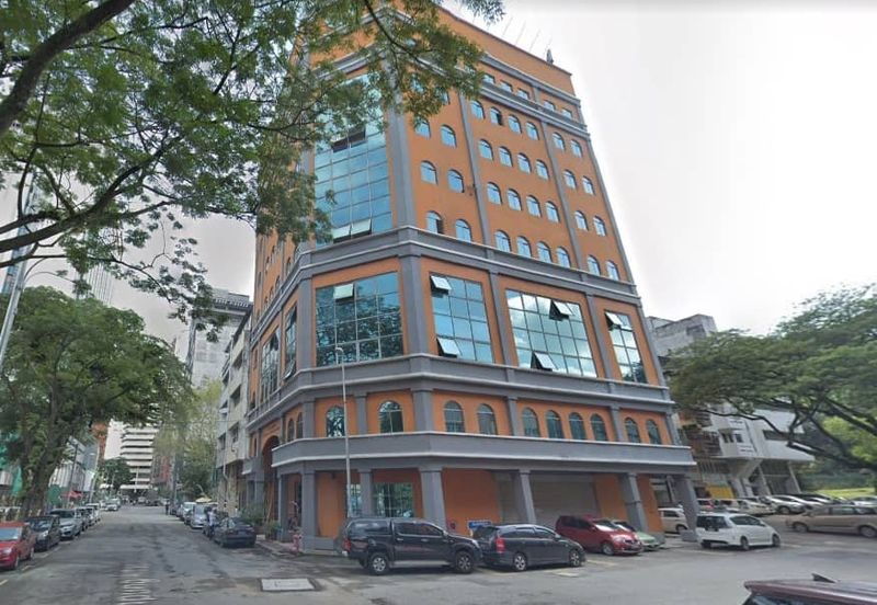 Enbloc building - 9 storeys (40000sf) 