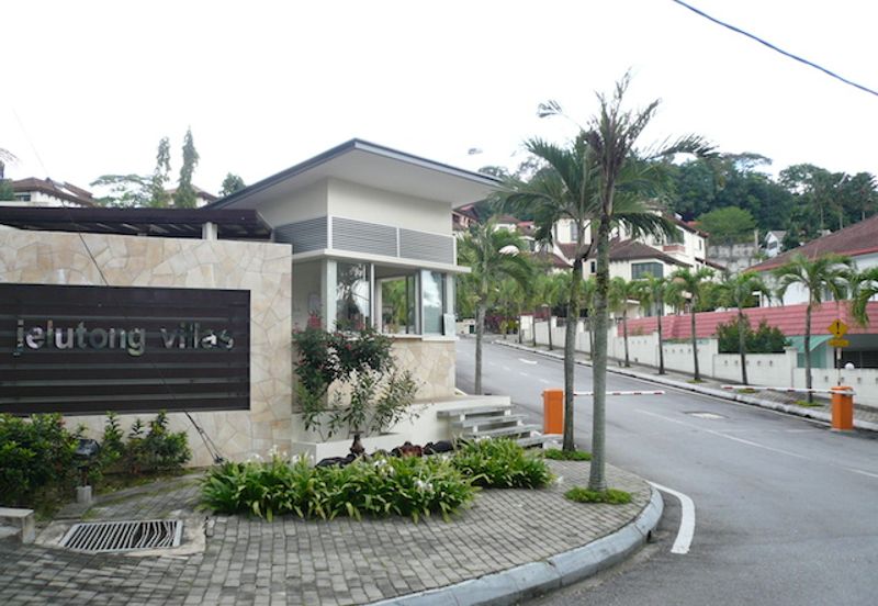 Jelutong Villas