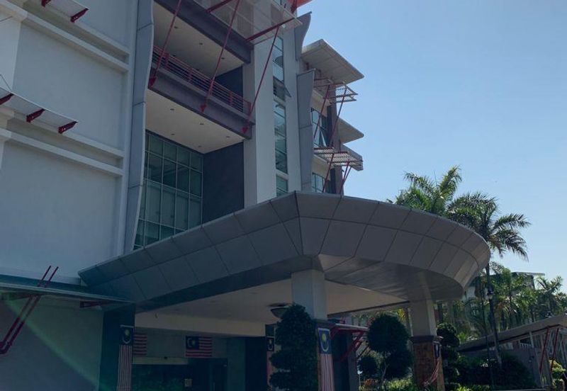 Cyberjaya - Enbloc building (163Ksf, 320 carpark)