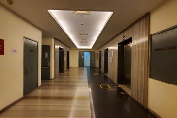 Office Tower (156Ksf, 6 storeys, 280 carpark) 