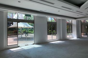 Cyberjaya - Enbloc building (163Ksf, 320 carpark) 