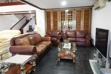 DH - large garden, nice view (home/office)