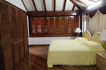 DH - large garden, nice view (home/office)