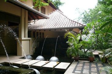 Bangsar Hill - gated, unblocked view 