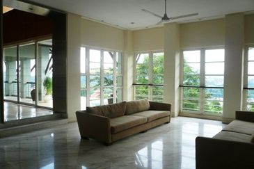 Bangsar Hill - gated, unblocked view 