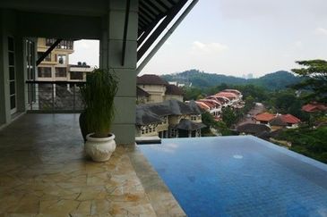 Bangsar Hill - gated, unblocked view 