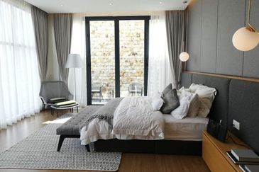 NEW -PJ, Gated, lift, pool (Foreigners can buy)