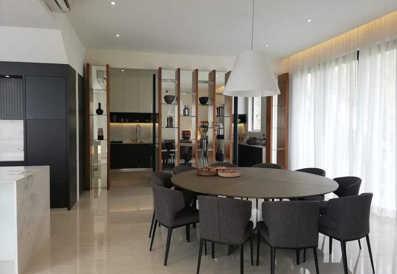 NEW -PJ, Gated, lift, pool (Foreigners can buy)