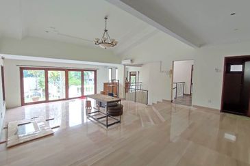 Bangsar - greenery (very private)