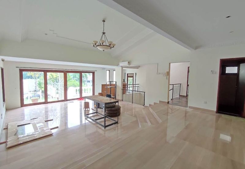 Bangsar - greenery (very private)