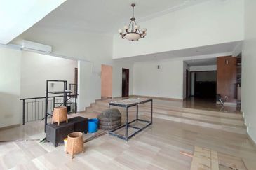 Bangsar - greenery (very private)