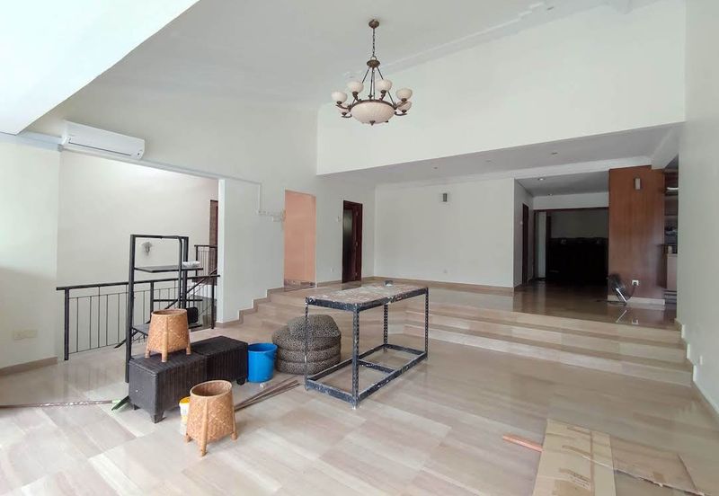 Bangsar - greenery (very private)