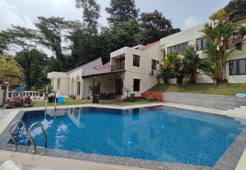 Bangsar - greenery (very private)