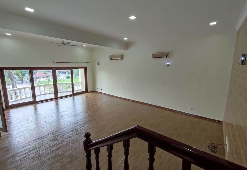 Bangsar - greenery (very private)