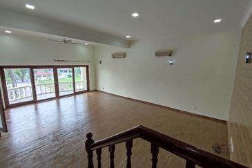 Bangsar - greenery (very private)