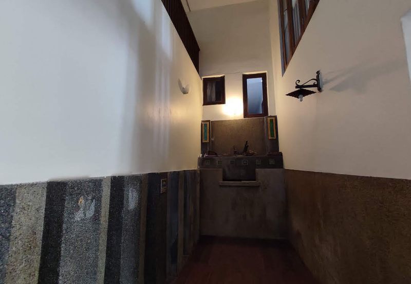 Bangsar - greenery (very private)