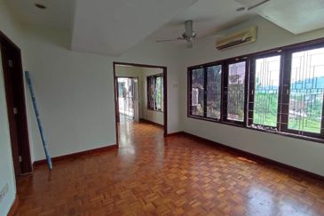 Bangsar - greenery (very private)