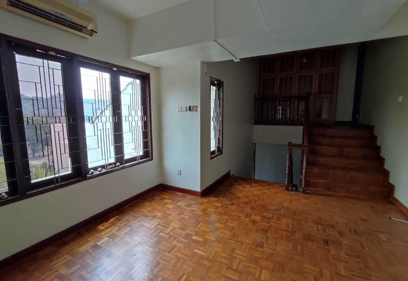 Bangsar - greenery (very private)