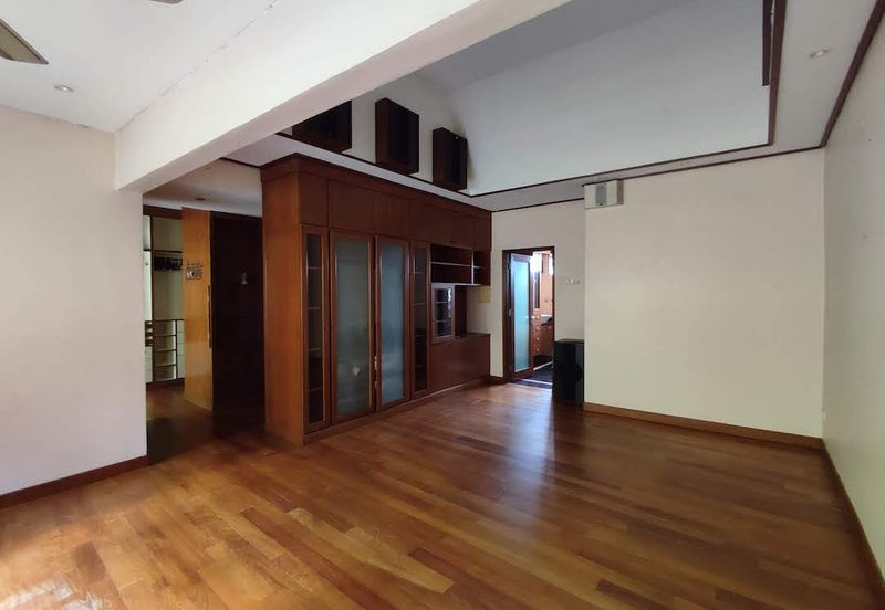 Bangsar - greenery (very private)