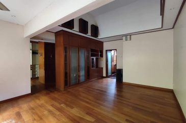 Bangsar - greenery (very private)